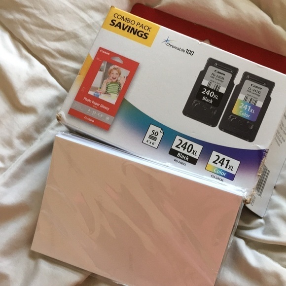 Canon 4x6 photo paper - Picture 1 of 1
